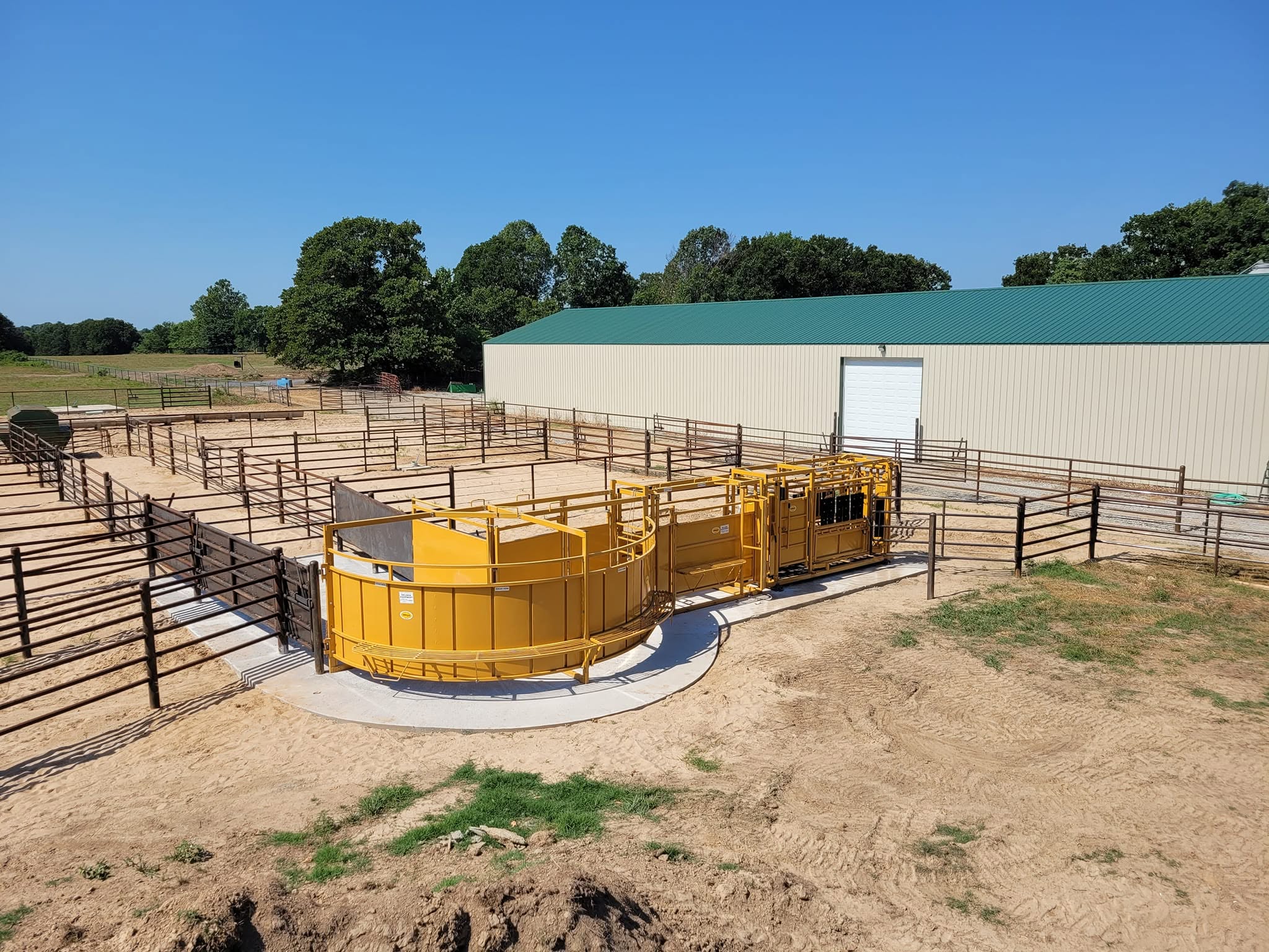 Cattle pens with gravel apron